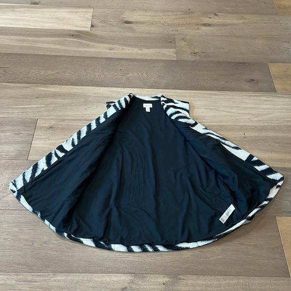 CHICO'S Bi-Color Zebra Print Wool Vest Size 3
XL/16 US - Picture 9 of 12